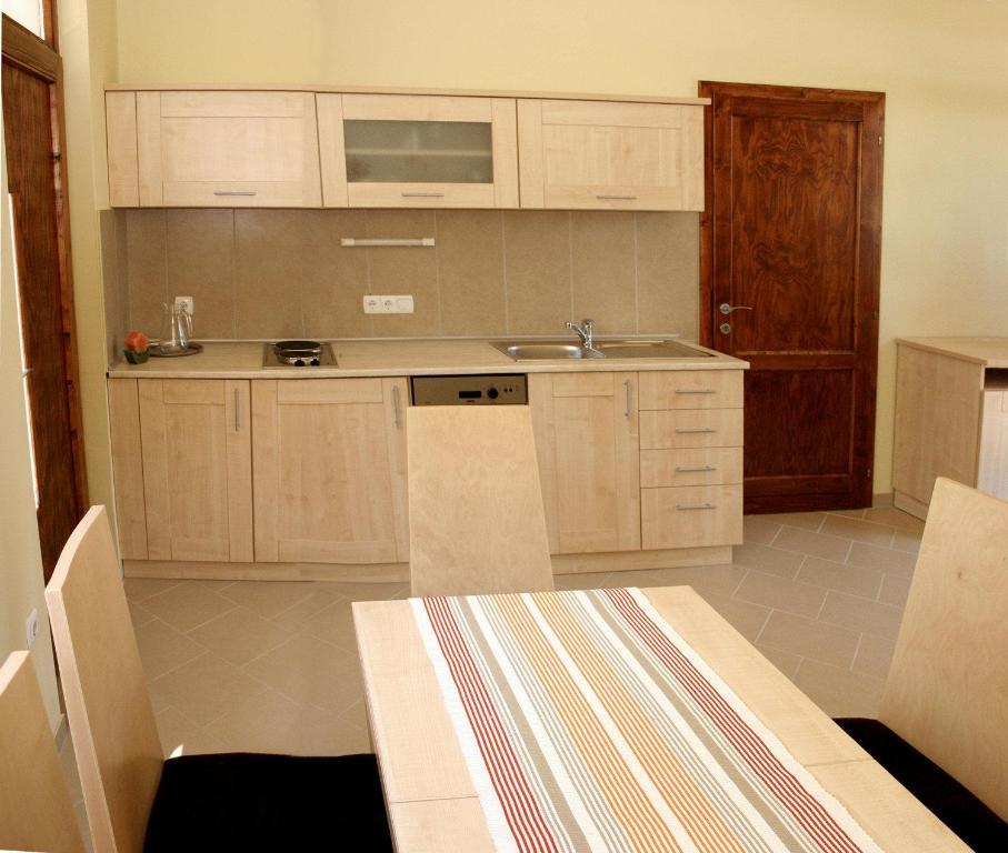 Barack Thermal & Natura Apartments Tiszakécske Buitenkant foto